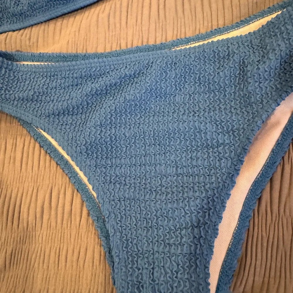 Blue Textured Bikini Set - Picture 2 of 3